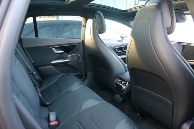 Mercedes-Benz EQE din 2022 cu 38.540 km - oferta MER202995 - foto 6