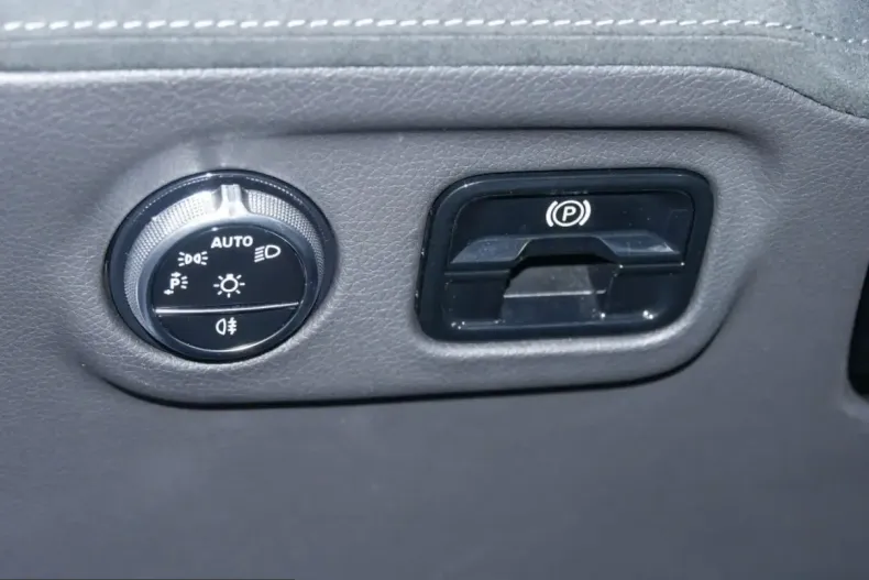 Mercedes-Benz EQE din 2024 cu 30.808 km - oferta MER202996 - foto 18