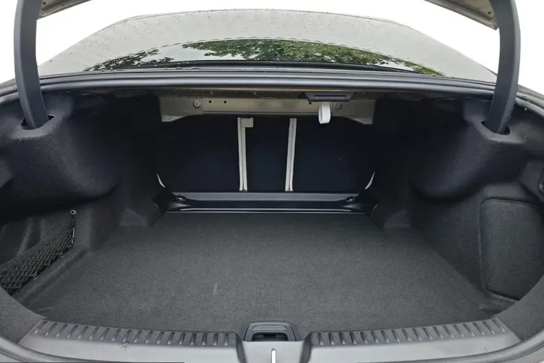 Mercedes-Benz E 200 (Clasa E) din 2025 cu 21 km - oferta MER203000 - foto 19