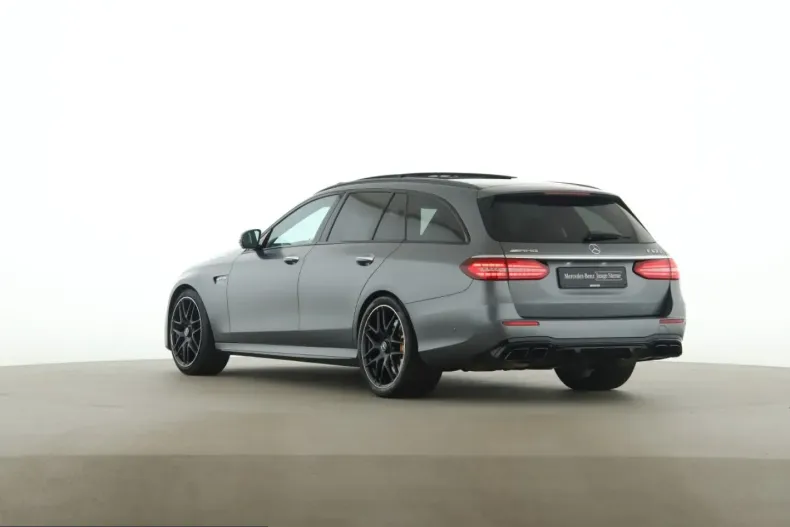 Mercedes-Benz E 63 AMG (Clasa E) din 2022 cu 48.400 km - oferta MER203003 - foto 4