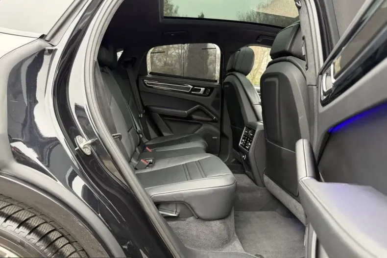 Porsche Cayenne din 2021 cu 83.000 km - oferta POR203004 - foto 39