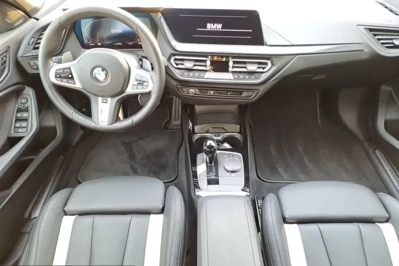 BMW 220i (Seria 2) din 2024 cu 22.136 km - oferta BMW203017 - foto 11