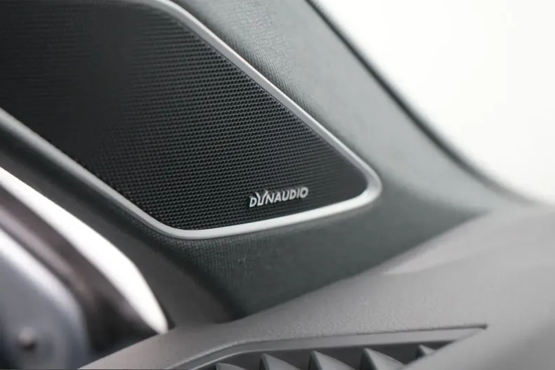 Volkswagen Touareg din 2022 cu 68.398 km - oferta VOL203019 - foto 4