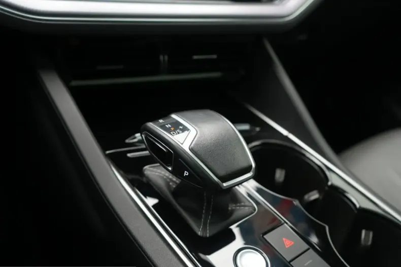 Volkswagen Touareg din 2022 cu 68.398 km - oferta VOL203019 - foto 11