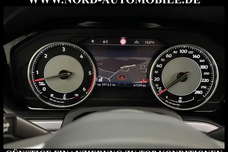 Volkswagen Touareg din 2021 cu 67.100 km - oferta VOL203021 - foto 25