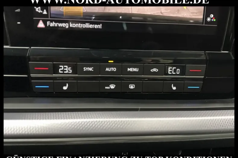 Volkswagen Touareg din 2021 cu 67.100 km - oferta VOL203021 - foto 26