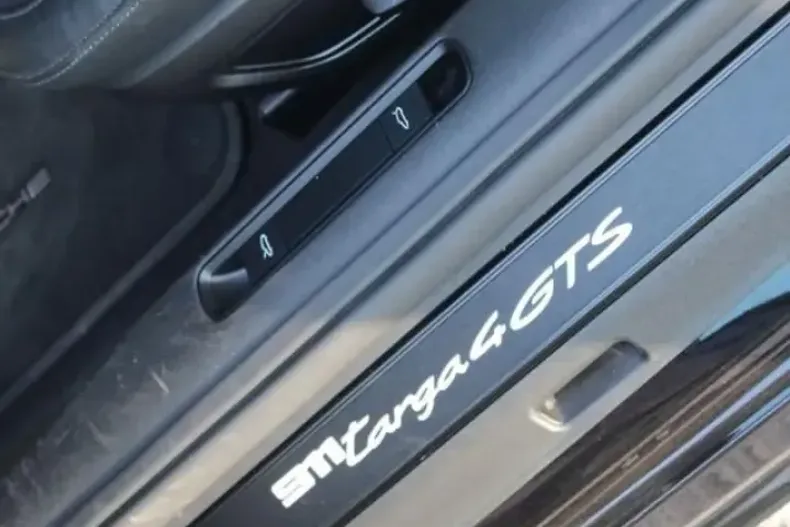 Porsche 911 din 2022 cu 30.000 km - oferta POR203025 - foto 9