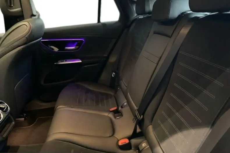 Mercedes-Benz GLC 300 (Clasa GLC) din 2024 cu 35.000 km - oferta MER203026 - foto 15