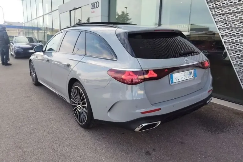 Mercedes-Benz E 220 (Clasa E) din 2024 cu 90.287 km - oferta MER203028 - foto 4