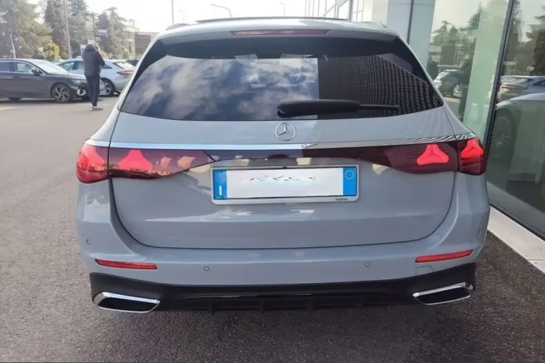 Mercedes-Benz E 220 (Clasa E) din 2024 cu 90.287 km - oferta MER203028 - foto 5