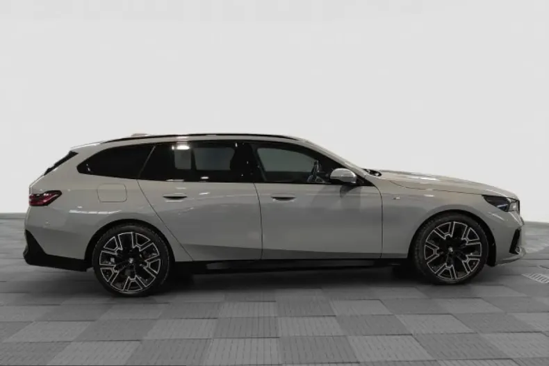 BMW 540d (Seria 5) din 2025 cu 52.509 km - oferta BMW203030 - foto 7