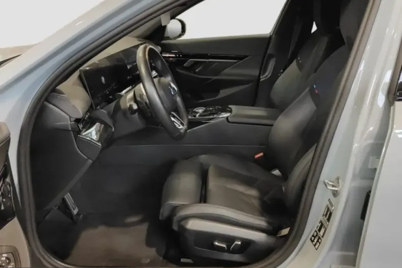 BMW 540d (Seria 5) din 2025 cu 52.509 km - oferta BMW203030 - foto 14