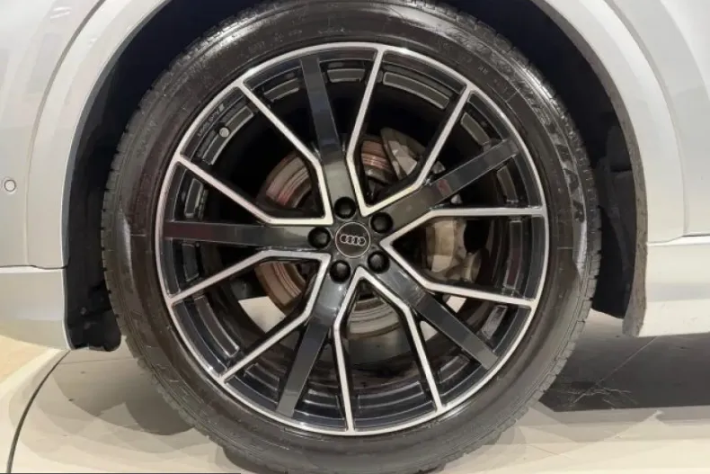 Audi Q8 din 2025 cu 39.050 km - oferta AUD203039 - foto 9