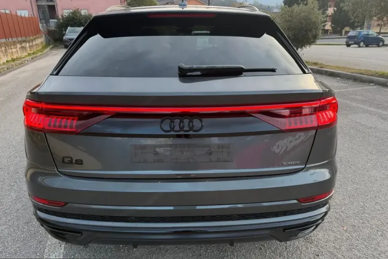 Audi Q8 din 2024 cu 39.800 km - oferta AUD203043 - foto 8