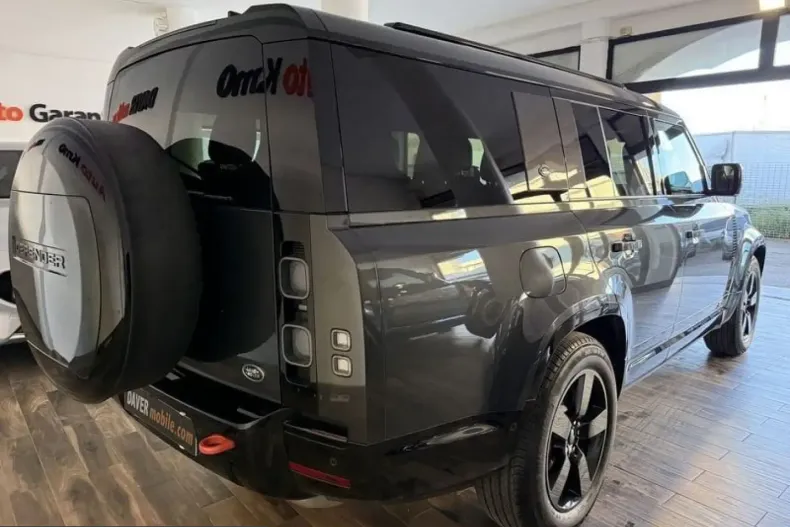 Land Rover Defender din 2023 cu 63.000 km - oferta LAN203045 - foto 3