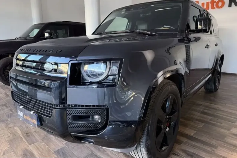 Land Rover Defender din 2023 cu 63.000 km - oferta LAN203045 - foto 6