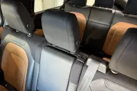 Land Rover Defender din 2023 cu 63.000 km - oferta LAN203045 - foto 9