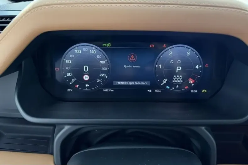 Land Rover Defender din 2023 cu 63.000 km - oferta LAN203045 - foto 15