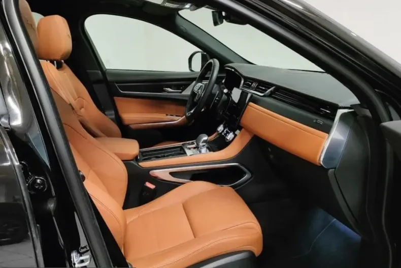 Jaguar F-Pace din 2023 cu 39.954 km - oferta JAG203051 - foto 4