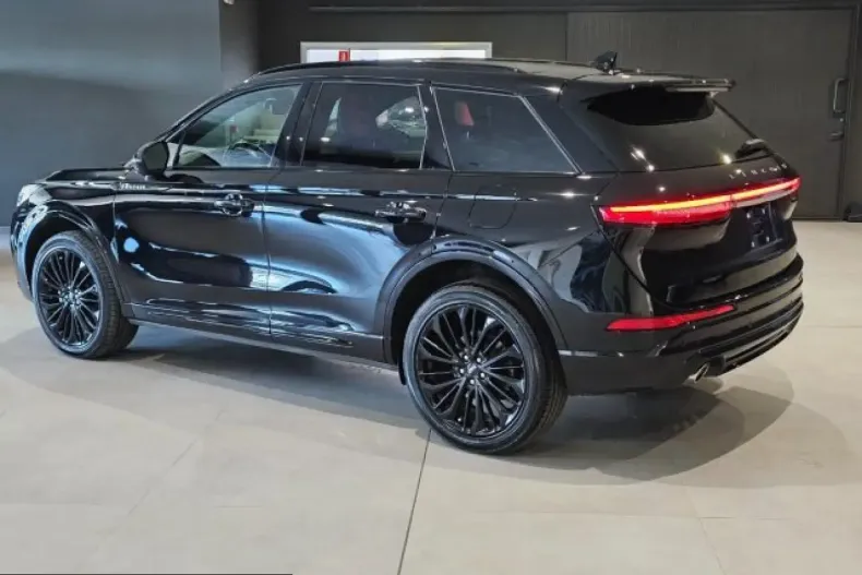 Lincoln Corsair din 2023 cu 32.900 km - oferta LIN203052 - foto 4