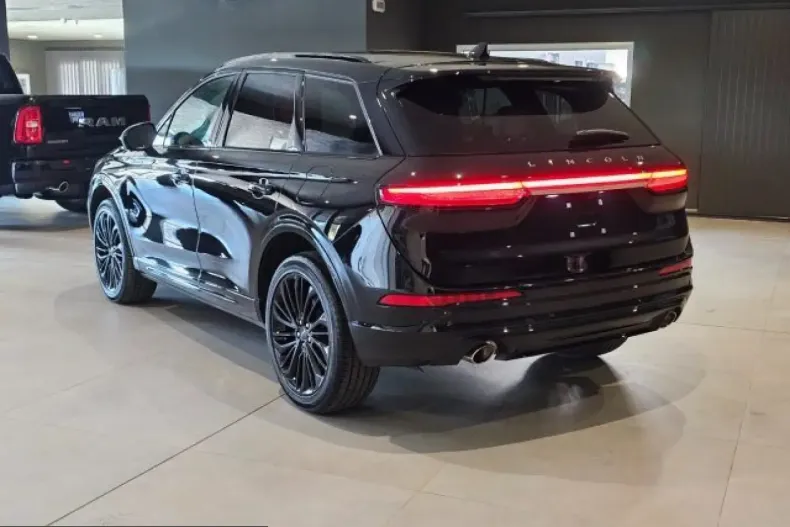 Lincoln Corsair din 2023 cu 32.900 km - oferta LIN203052 - foto 5