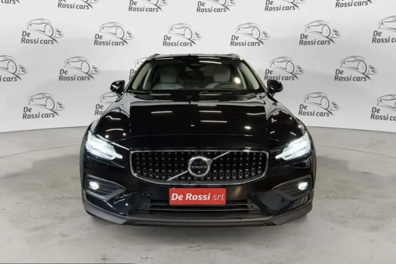 Volvo V60 Cross Country din 2023 cu 38.000 km - oferta VOL203060 - foto 1