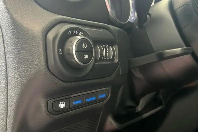 Jeep Wrangler din 2023 cu 44.150 km - oferta JEE203066 - foto 13