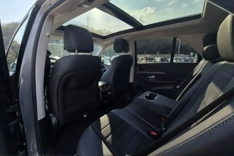 Mercedes-Benz GLE 300 (Clasa GLE) din 2023 cu 54.498 km - oferta MER203073 - foto 6