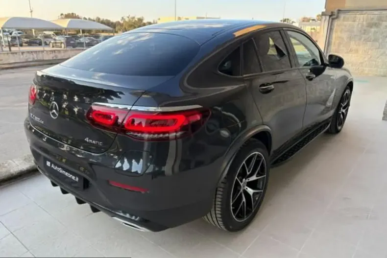 Mercedes-Benz GLC 300 (Clasa GLC) din 2022 cu 45.557 km - oferta MER203077 - foto 5