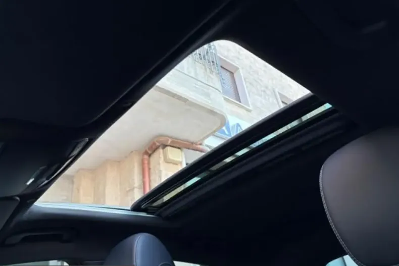 Mercedes-Benz GLC 300 (Clasa GLC) din 2022 cu 45.557 km - oferta MER203077 - foto 9