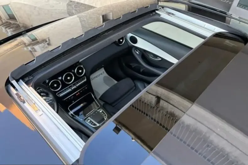 Mercedes-Benz GLC 300 (Clasa GLC) din 2022 cu 45.557 km - oferta MER203077 - foto 10