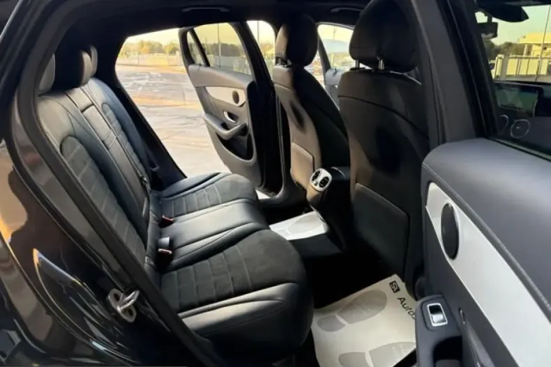 Mercedes-Benz GLC 300 (Clasa GLC) din 2022 cu 45.557 km - oferta MER203077 - foto 12