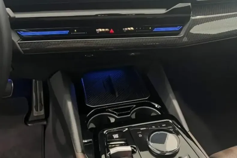 BMW 520d (Seria 5) din 2024 cu 32.700 km - oferta BMW203081 - foto 11