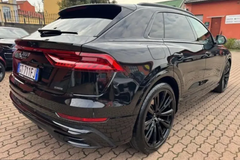 Audi Q8 din 2024 cu 32.000 km - oferta AUD203083 - foto 4