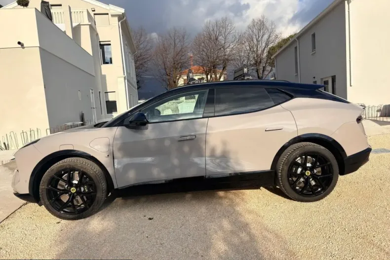 Lotus Eletre din 2024 cu 40.000 km - oferta LOT203084 - foto 5