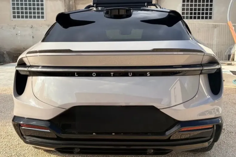 Lotus Eletre din 2024 cu 40.000 km - oferta LOT203084 - foto 6