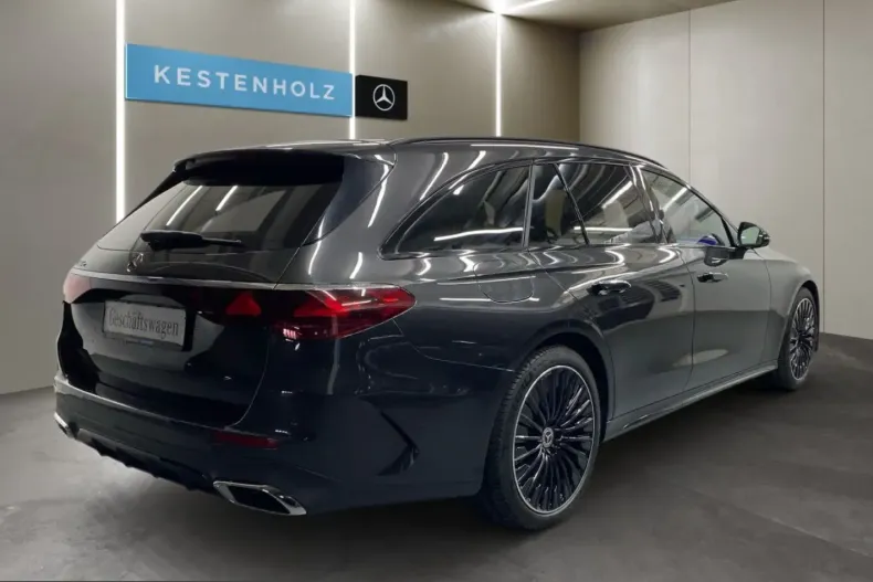 Mercedes-Benz E 300 (Clasa E) din 2024 cu 18.511 km - oferta MER203085 - foto 3