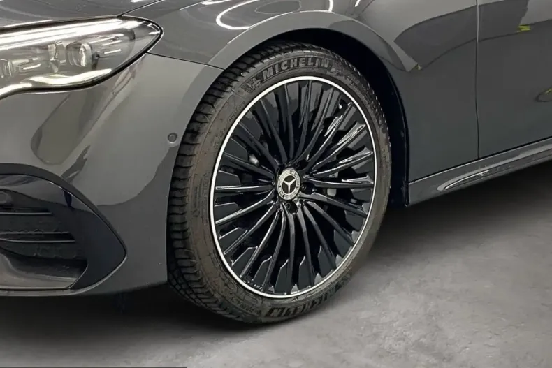 Mercedes-Benz E 300 (Clasa E) din 2024 cu 18.511 km - oferta MER203085 - foto 6