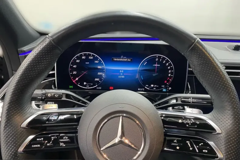 Mercedes-Benz E 300 (Clasa E) din 2024 cu 18.511 km - oferta MER203085 - foto 8