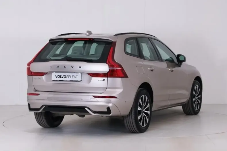 Volvo XC60 din 2023 cu 49.600 km - oferta VOL203088 - foto 4