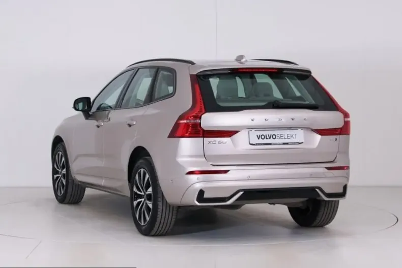 Volvo XC60 din 2023 cu 49.600 km - oferta VOL203088 - foto 6