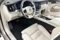 Volvo XC60 din 2023 cu 49.600 km - oferta VOL203088 - foto 8