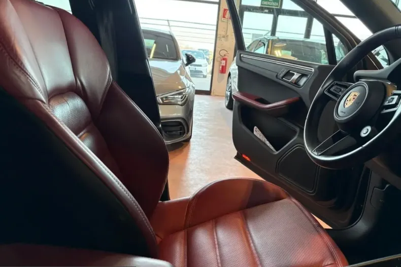 Porsche Macan din 2023 cu 72.100 km - oferta POR203089 - foto 13