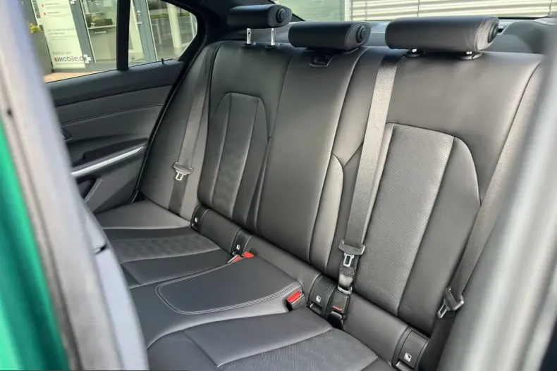 BMW M3 (Seria 3) din 2022 cu 80.300 km - oferta BMW203094 - foto 31