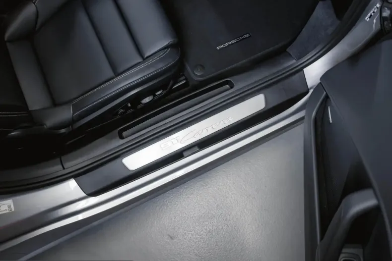 Porsche 992 din 2025 cu 17.300 km - oferta POR203096 - foto 27