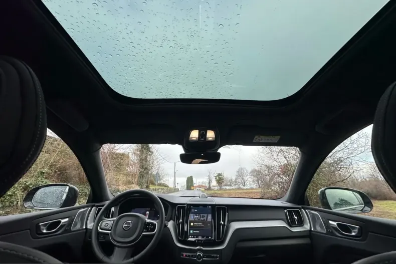 Volvo XC60 din 2025 cu 30.000 km - oferta VOL203108 - foto 14