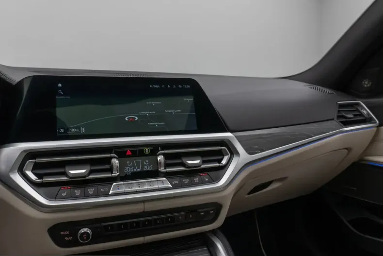 BMW M3 (Seria 3) din 2022 cu 37.725 km - oferta BMW203112 - foto 20