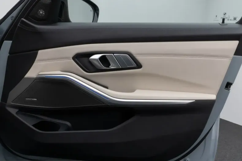 BMW M3 (Seria 3) din 2022 cu 37.725 km - oferta BMW203112 - foto 30