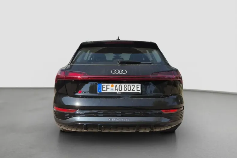 Audi Q8 e-tron din 2023 cu 32.500 km - oferta AUD203116 - foto 4