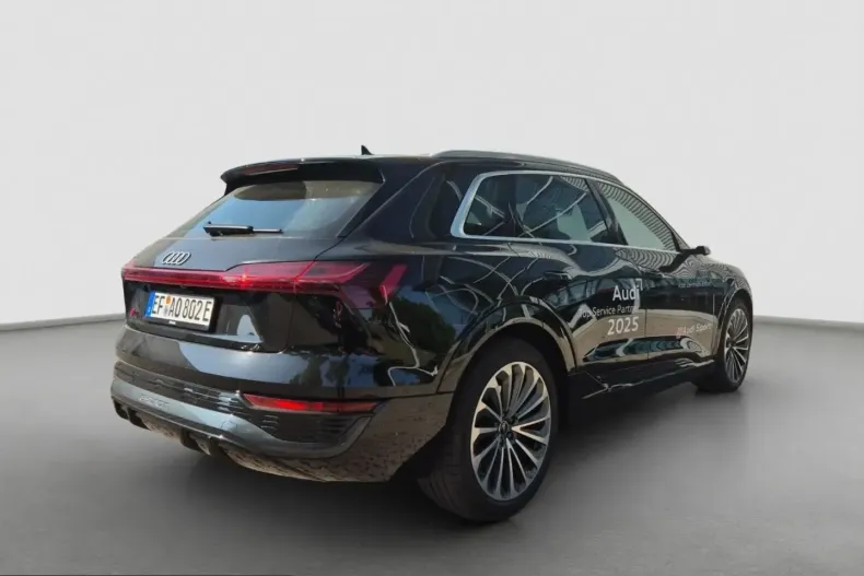 Audi Q8 e-tron din 2023 cu 32.500 km - oferta AUD203116 - foto 5